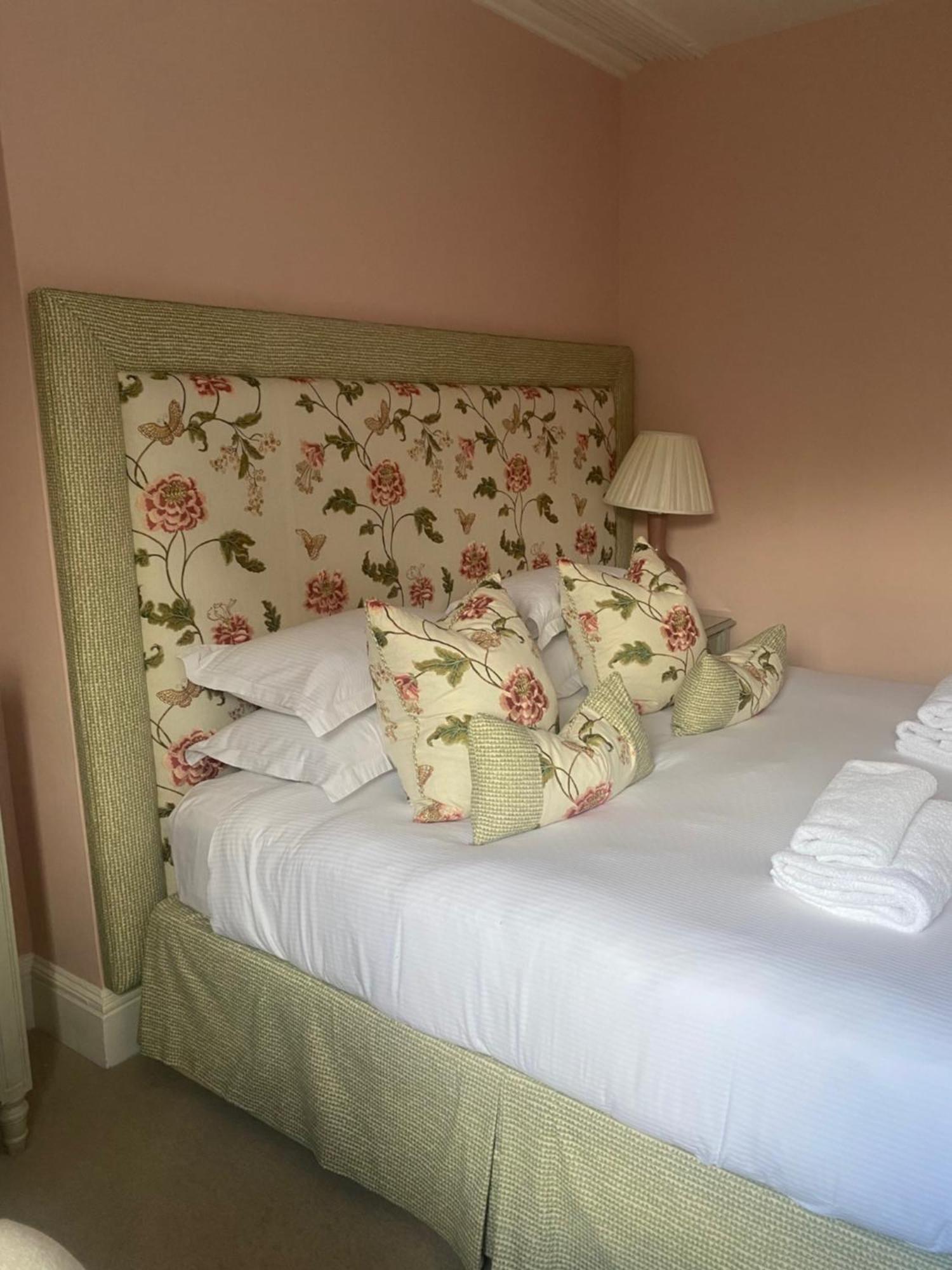 The Seagrave Arms Hotel Weston Subedge Bagian luar foto