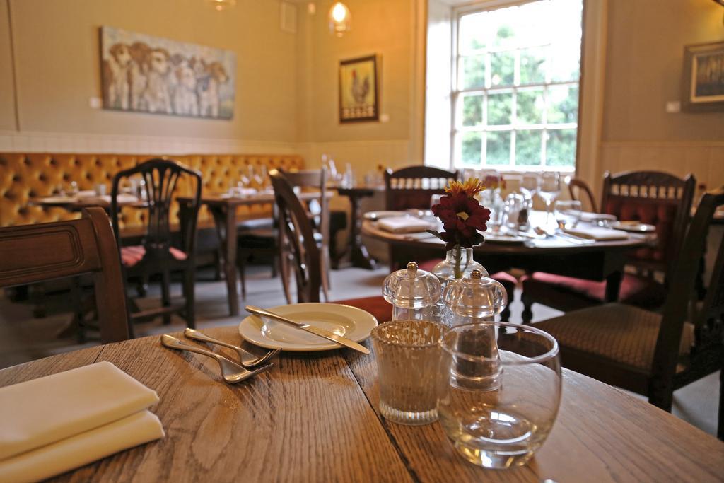 The Seagrave Arms Hotel Weston Subedge Bagian luar foto