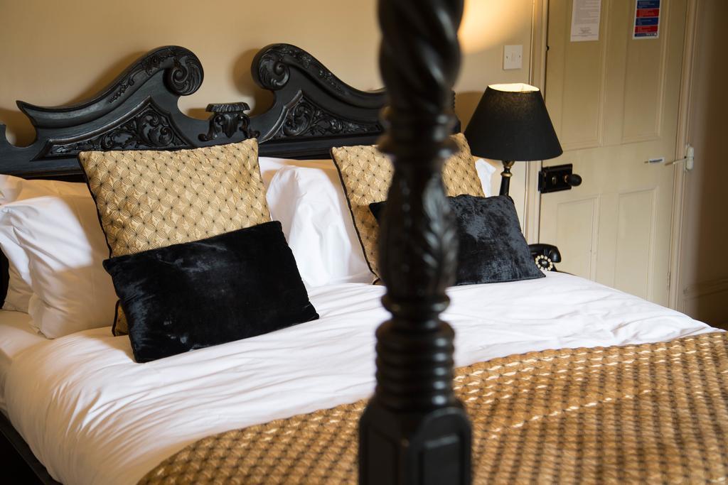 The Seagrave Arms Hotel Weston Subedge Ruang foto
