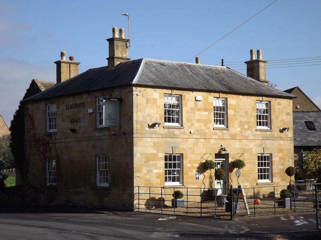 The Seagrave Arms Hotel Weston Subedge Bagian luar foto